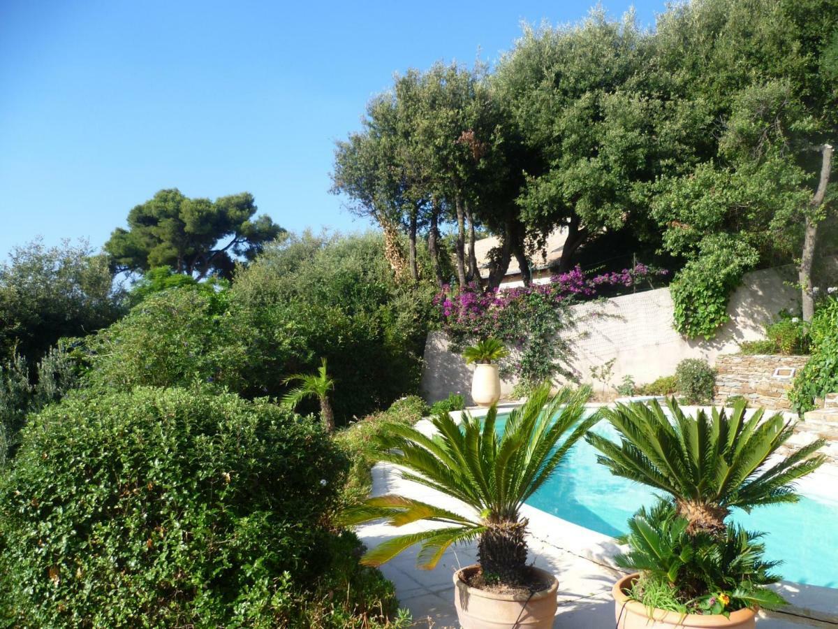 Villa Du Bau Rouge Carqueiranne Εξωτερικό φωτογραφία